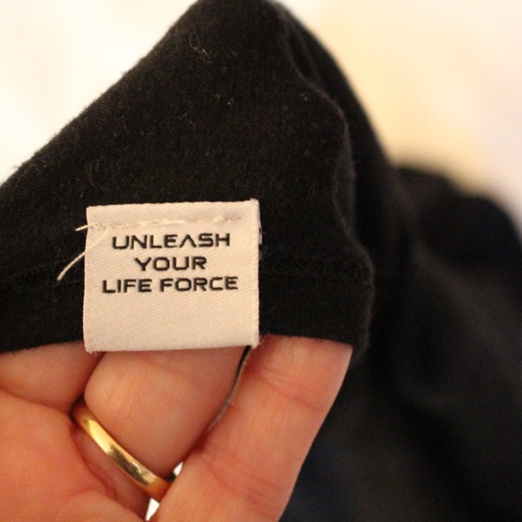 Vimmia, black open back long sleeve shirt - Picture 5 of 6